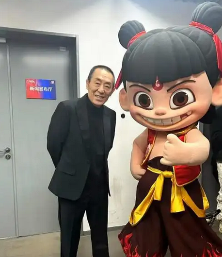 张艺谋工作室发文祝贺《哪吒2》破百亿,国漫再创辉煌_现代网新闻频道