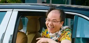 多位演员自曝遭导演郑某某侵害,娱乐圈潜规则再引热议_现代网新闻频道