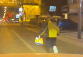 外卖员无法骑车靠双腿奔跑送餐:平台算法与人性化服务的博弈_现代网新闻频道