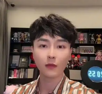 周思成回应英语一考77分：高分背后的学习秘诀_现代网新闻频道