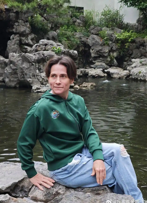 50岁丘索维金娜再夺冠!体操传奇的坚持与热爱_现代网新闻频道