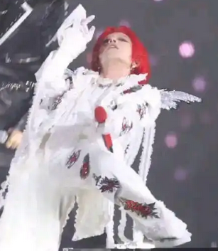 华晨宇3秒跳下故障升降台，舞台安全引关注_现代网新闻频道