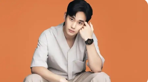 金秀贤在剧组挨个道歉,敬业态度获赞!_现代网新闻频道