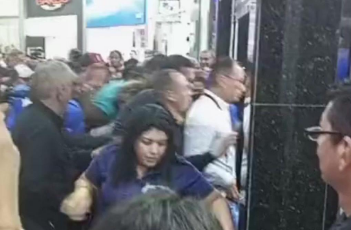 美国超市物价暴涨30%_现代网新闻频道