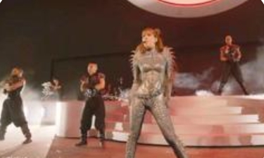 Lisa科切拉舞台:点燃音乐狂欢的炽热火焰_现代网新闻频道