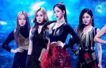 aespa台湾开麦舞台:虚拟与现实交织的“真声革命”_现代网新闻频道