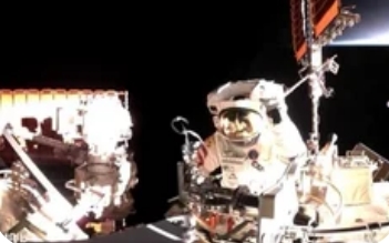 神舟十九号载人飞船因东风着陆场气象原因推迟返回_现代网新闻频道