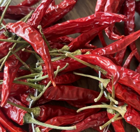 新鲜辣椒晒干步骤做法：自制干辣椒的详细步骤_现代网新闻频道