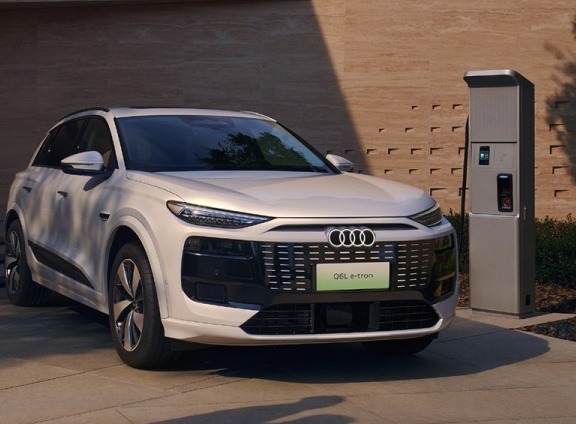 一汽奥迪Q6L e-tron即将预售：续航725km，开启电动豪华新篇章_现代网新闻频道