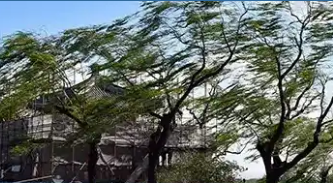 北京遭遇10级大风 局地冰雹来袭_现代网新闻频道