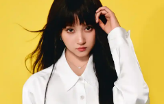 关晓彤左手无名指戴戒指引猜测,爱情或将有新动态_现代网新闻频道