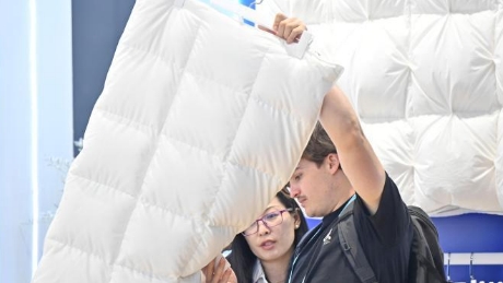 广交会观察:中国家用纺织品“新品”“潮品”吸睛_现代网新闻频道