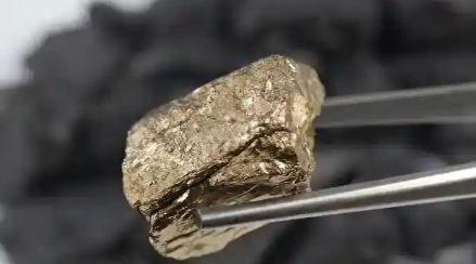 海外稀土价格暴涨超210%：一场由中国“工业维生素”引发的全球产业链地震_现代网新闻频道