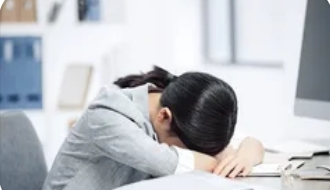 研究称午睡时长30分钟以内最好:健康效益与风险的科学平衡_现代网新闻频道