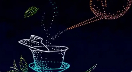 重庆无人机灯光秀因雨取消，观众遗憾但理解_现代网新闻频道