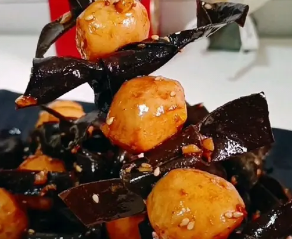 解锁海带扣的多样吃法：从家常小炒到创意料理_现代网新闻频道