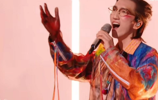 《歌手2025》林志炫“翻车”引热议:跨界表演为何适得其反?_现代网新闻频道