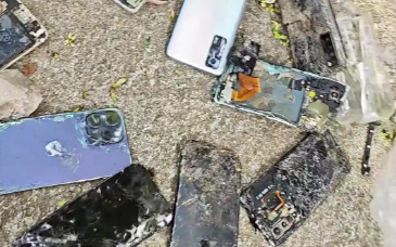 男子在华山下捡到一堆手机_现代网新闻频道