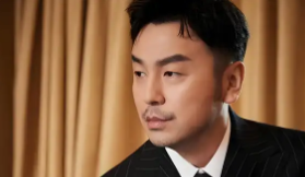 雷佳音新角色曝光,表面窝囊内里坚韧引期待_现代网新闻频道