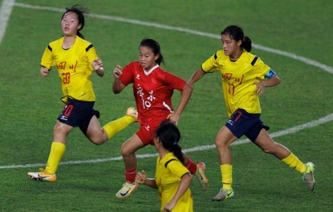 十五运会U16女足赛:广东江苏上海山东晋级四强_现代网新闻频道